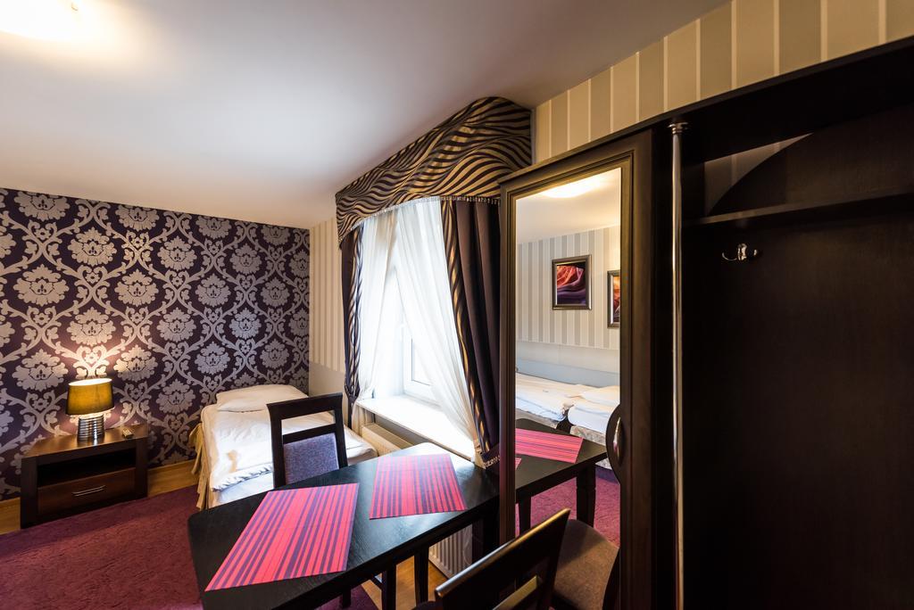 Hotel Palac Akropol Lublin Ruang foto