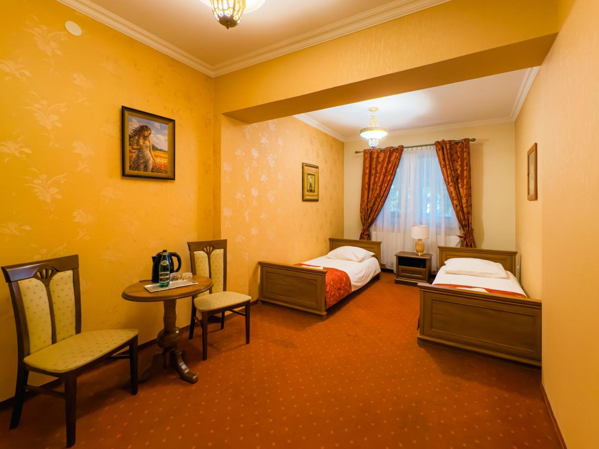 Hotel Palac Akropol Lublin Bagian luar foto
